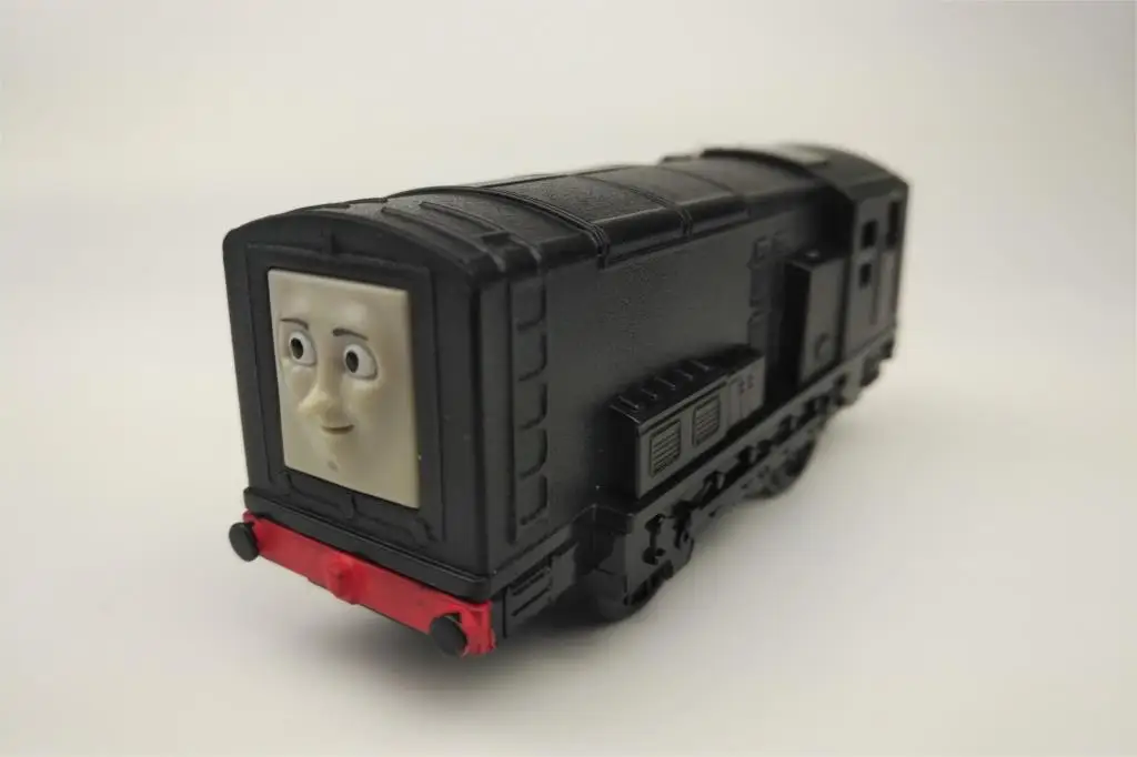Дизельный Электрический поезд Vihcle игрушка моторизованный Trackmaster