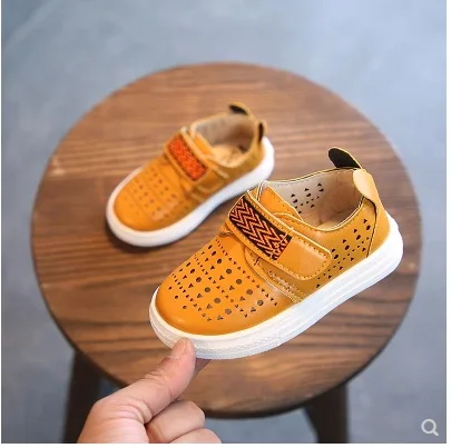 

Детские кожаные сандалии с вырезами, обувь для начинающих ходить мальчиков и девочек