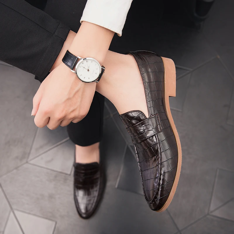 

2019 new fashion men's shoes casual pu leather loafers male classic brown black slip on shoe man big size oxfords shoes for men