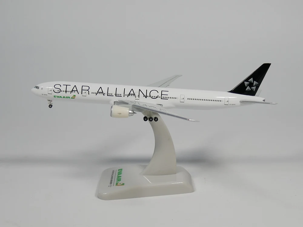 Hogan 1:500 EVA AIR Boing 777 300ER B 16701 STAR ALLIANCE литья под давлением модель самолета| |