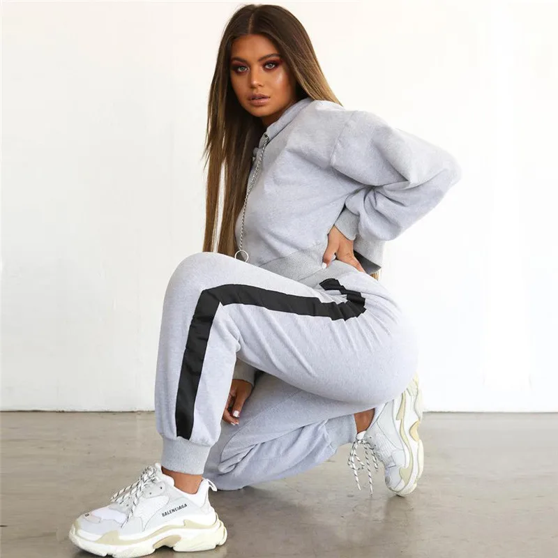Женский спортивный костюм 2 предмета толстовки с капюшоном на молнии укороченные