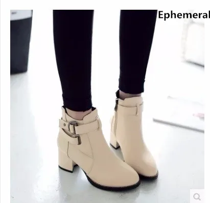 Женские бархатные ботинки на молнии Теплые ботильоны с острым носком и пряжкой