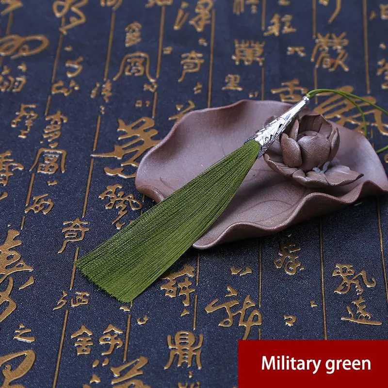 Military green 2 шт 9 см Висячие веревочки сплав колпачок шелк кисточка швейная ткань кисточка ключ кисточки китайские Характеристики подарок украшения кулон - Цвет: Military green