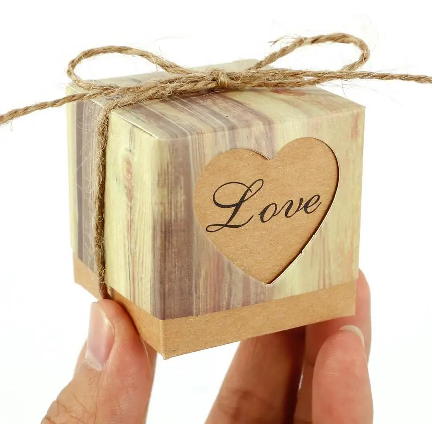 

Vintage Kraft Paper Hollow Out Love Heart Favor Gift Box Wedding Birthday Party Handmade Soap Jewelry Candy Wrap Packaging Boxes
