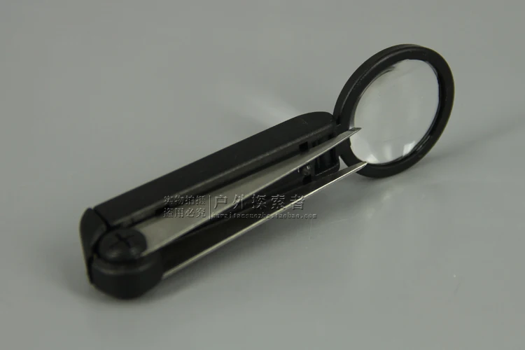 Складные щипчики для бровей со светодиодной подсветкой и увеличительным