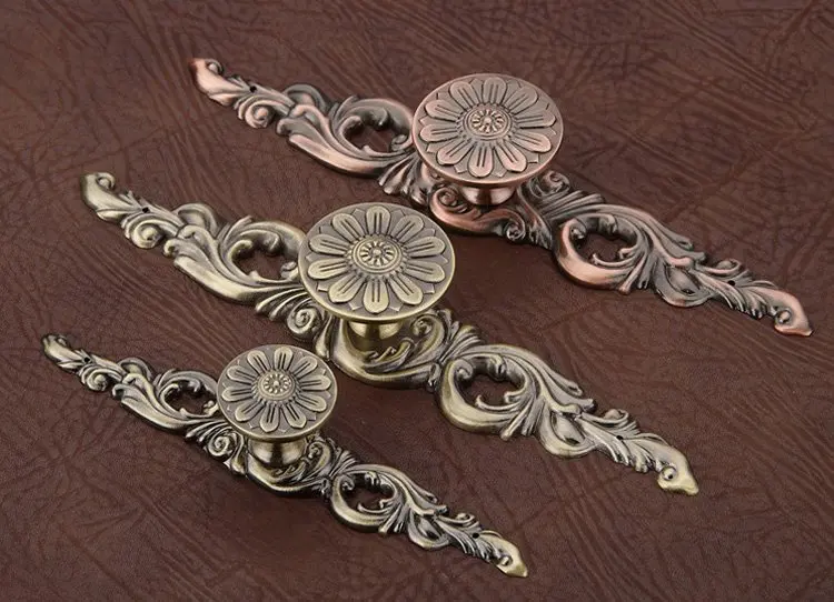

Big Size Antique Copper Europe Style Cabinet Handle And Knob( L:150MM H:32MM )