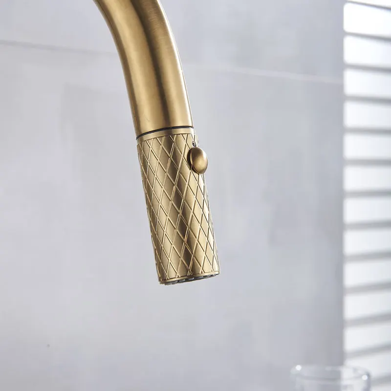 Матовый золотой кухонный кран с креплением на палубу один держатель одно