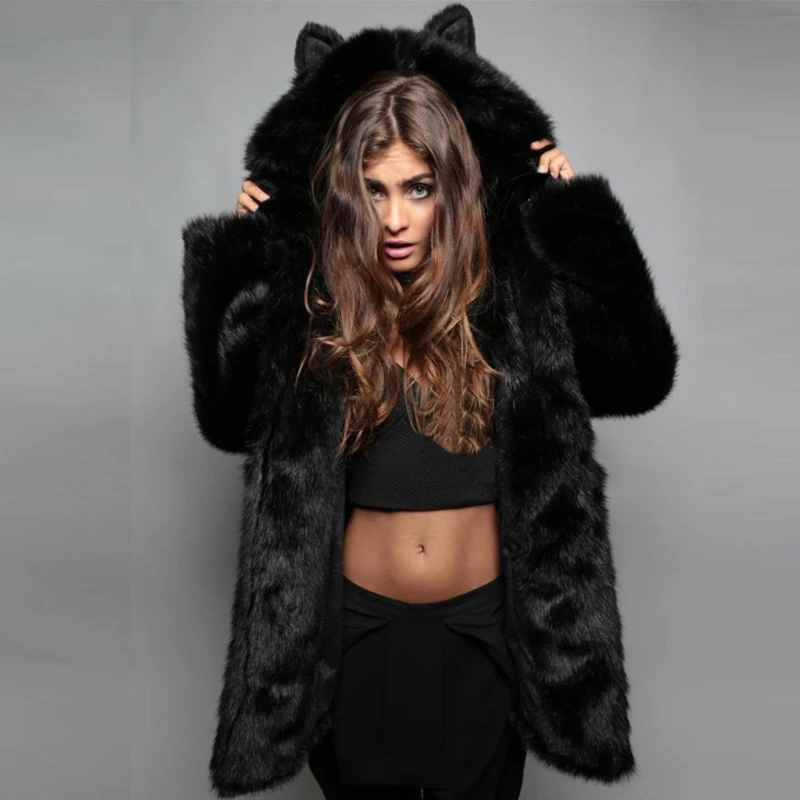 Женское пальто из искусственного лисьего меха теплое с капюшоном и кроличьими