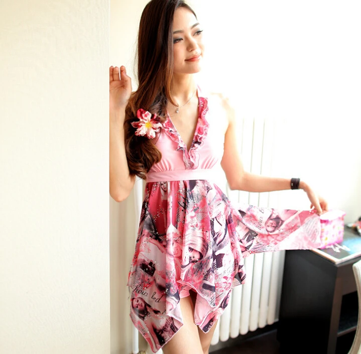 Модный женский цельный костюм с юбкой весенний маленький нагрудный