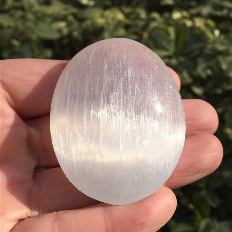 Beautiful Natural White Selenite Palm Stone Gemstone Irregular Smooth Polished Pebble Healing Home Decoration | Дом и сад