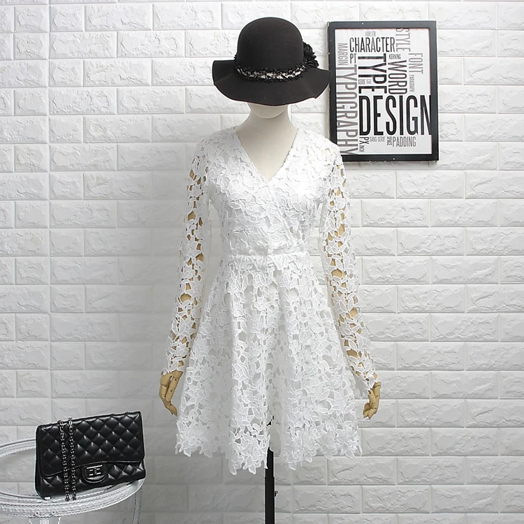 Женское кружевное мини-платье с длинным рукавом и V-образным вырезом | Женская