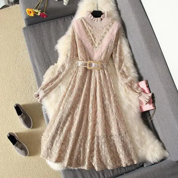 Женское трикотажное кружевное платье с длинным рукавом облегающее длинное