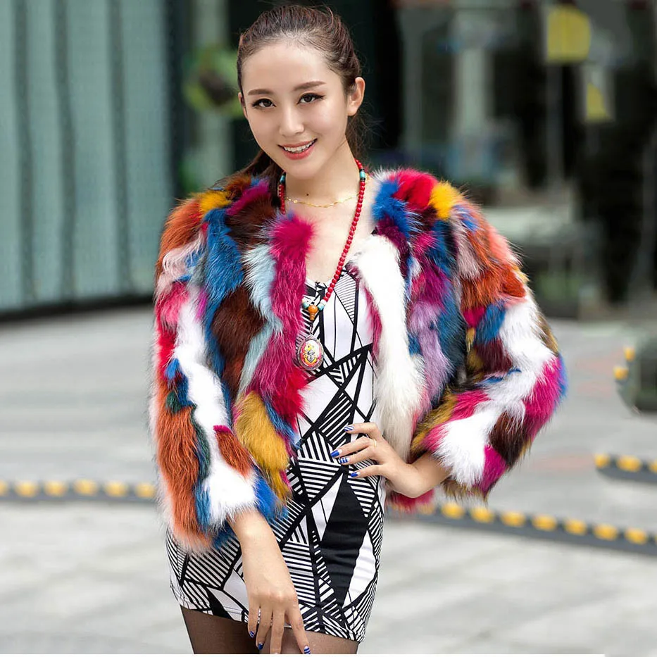 Короткая Модная стильная женская куртка из натурального меха енота хит продаж