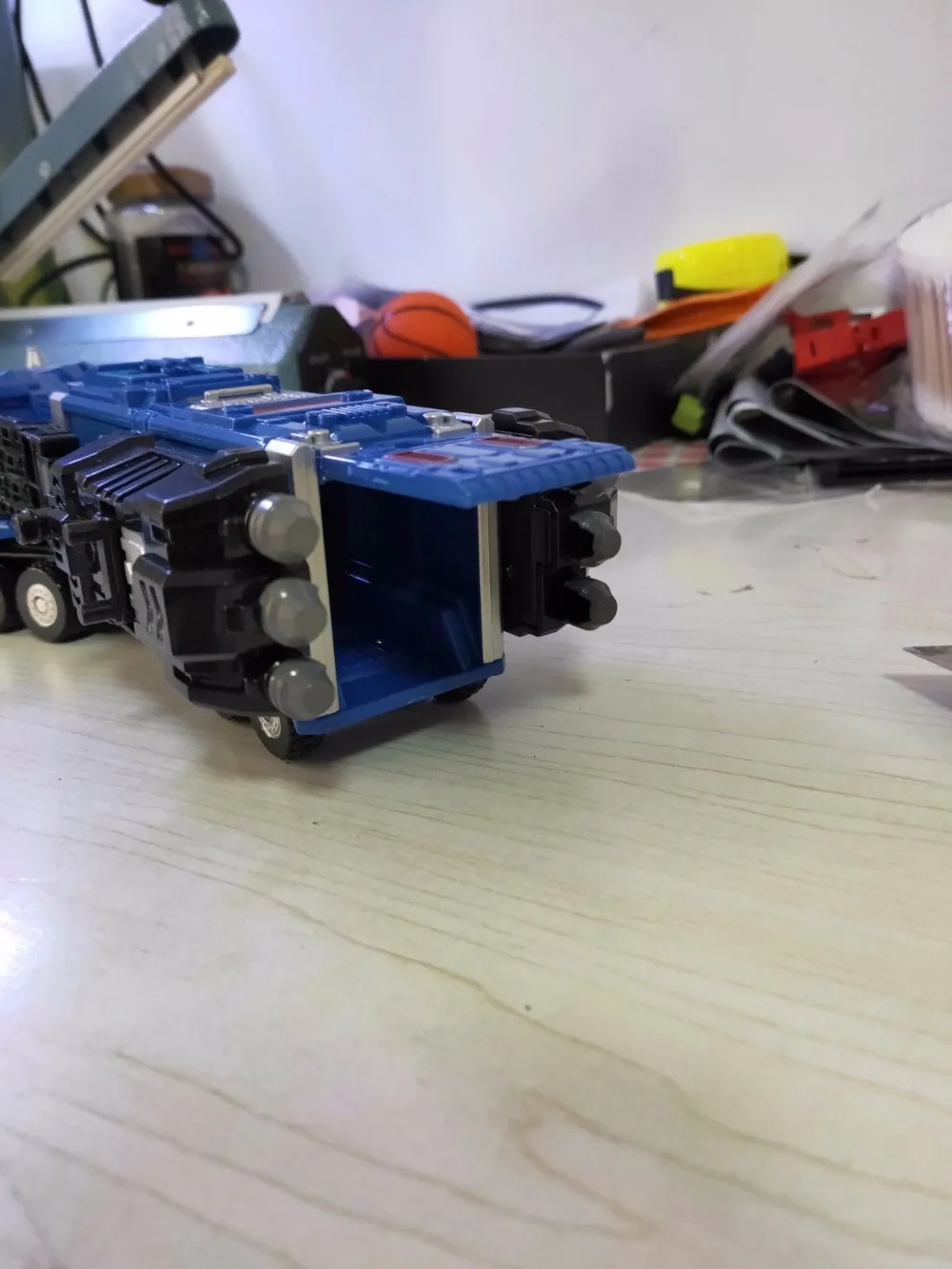 Брутикус трансформация дизайн брутикус Defensor фигурка игрушки