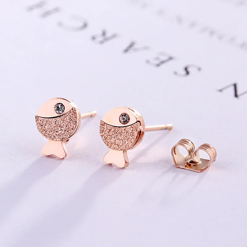 Jewelry &amp Accessories Fashion Stud Earrings. Cartoon fish titanium steel rose gold ear nail | Украшения и аксессуары
