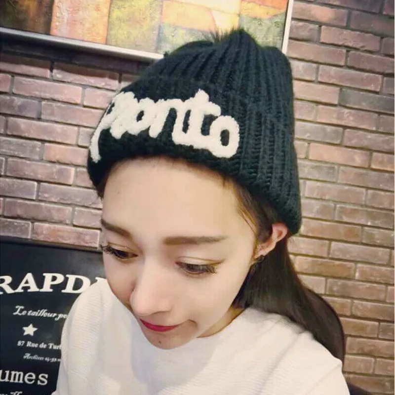 Женская мода Теплые Шерстяные Зимняя Шапка Мех Енота пом Cap Вязание Шапки Девушки