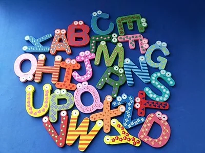 Деревянные 26 букв алфавита магниты на холодильник Детские Обучающие наклейки