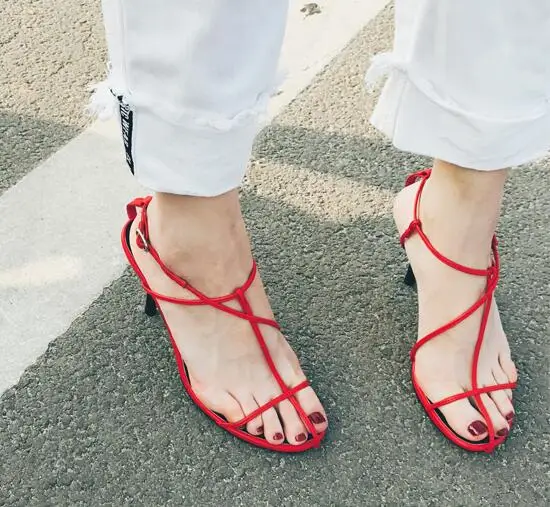 

Hot Summer Woman Red Black White Solid Color 8 cm Heel PU Cheap High Quality High Heel Chic Ribbon Sandals Stiletto Heels Lady