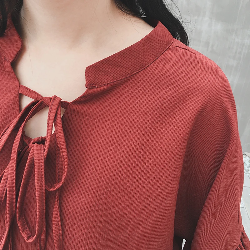 2017 NEW FASHION LOOSE WOMEN FLARE SLEEVES BLOUSE 3/4 SLEEVE LADY TOPS V-COLLAR BURGUNDY CHIFFON SHIRT FREE SIZE |