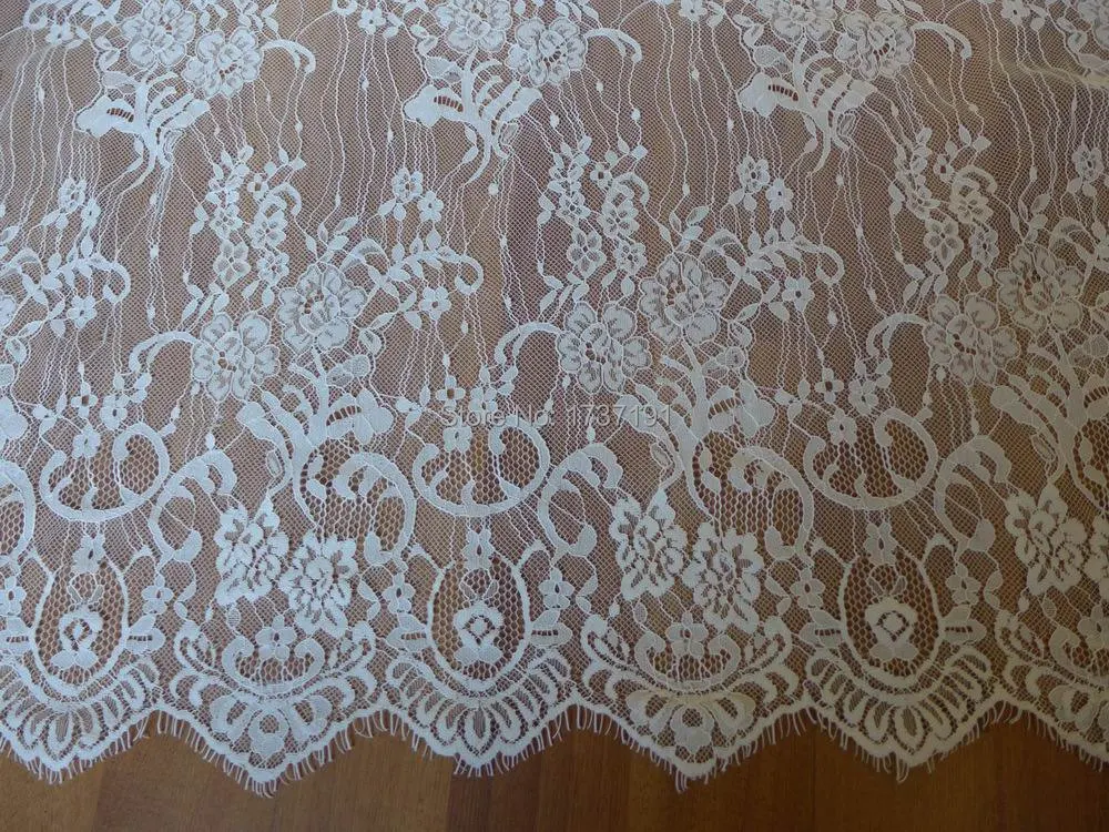 Красивая кружевная белая Цветочная отделка Шантильи с зубчатыми краями для
