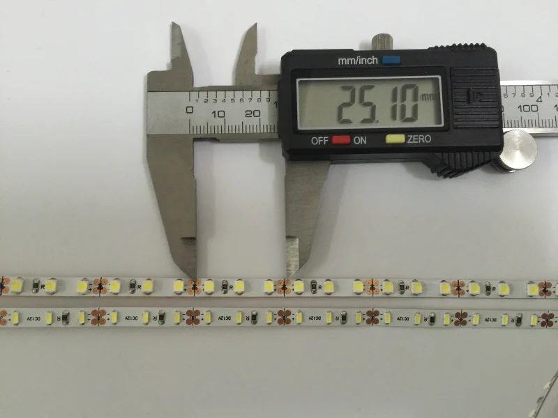 

Лента светодиодная SMD 3528, 10 м, 120 светодиодный одов/м, 12 В постоянного тока