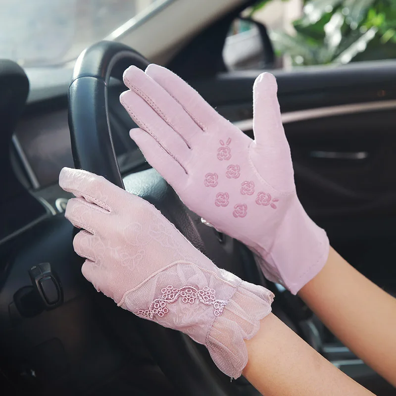 Новые перчатки автомобильные женские летние анти-УФ тонкие наручные короткие с сенсорным экраном кружевные шелковые перчатки для вождения женские вечерние кружевные перчатки
