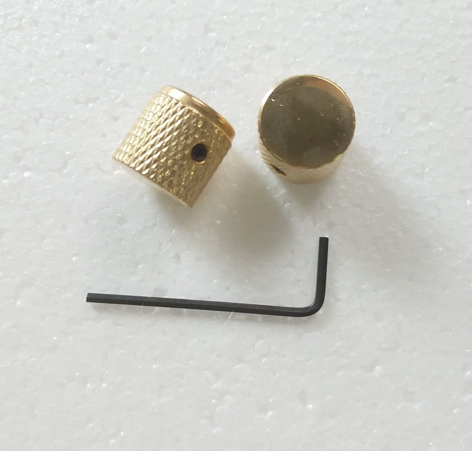 2 x Новые плоские верхние винтовые ручки регуляторы громкости кнопки для бас