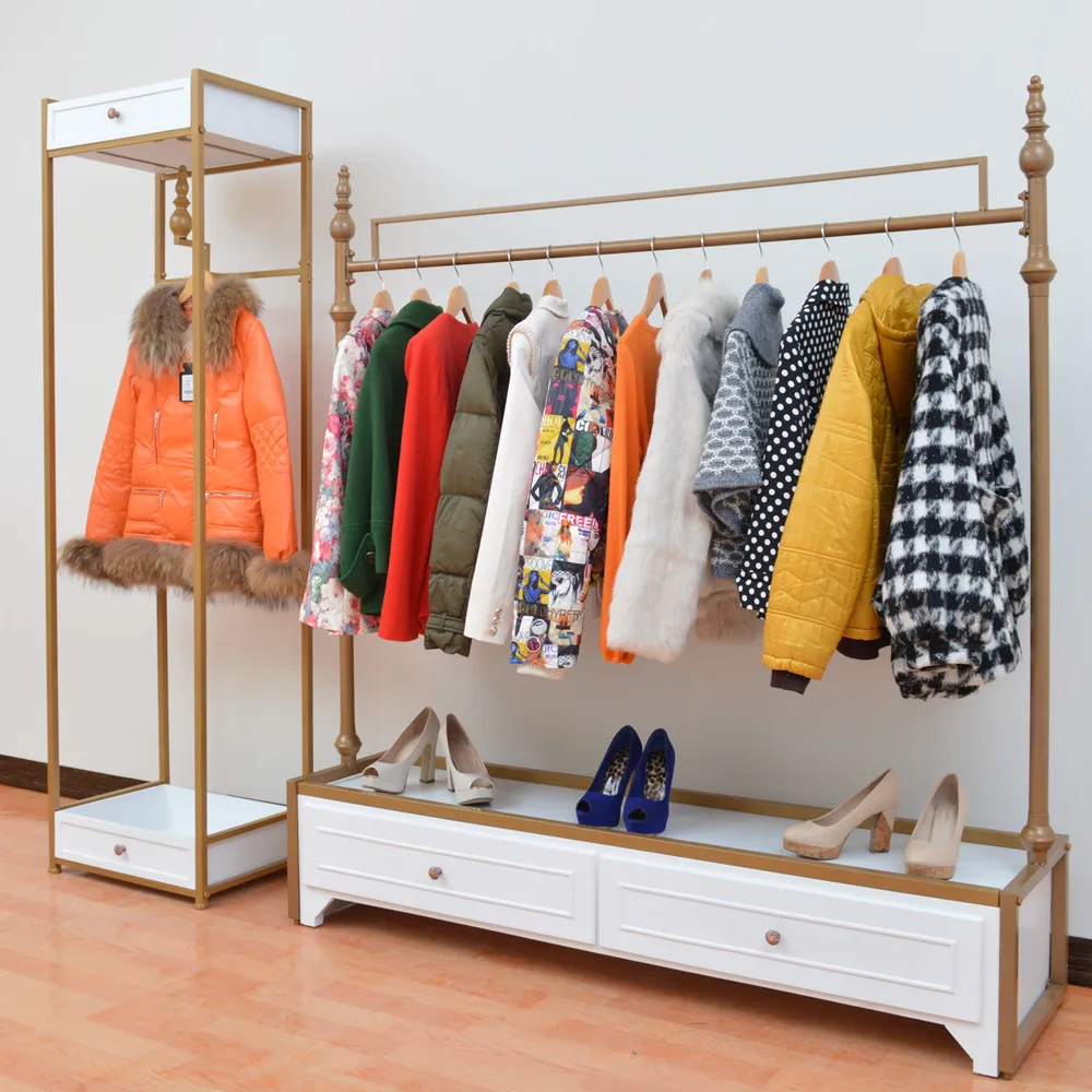 Continental Iron clothing rack shelf store display hanger floor-side with lockers pylons | Мебель