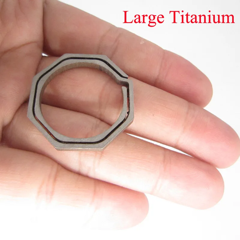 Large titanium Титановый восьмиугольный брелок для ключей TC4 Ti, карманный крючок, брелок для ключей, многофункциональный инструмент, набор зажимов для кемпинга, походов, edc, зубчатая Пряжка, гаджет - Цвет: Large titanium