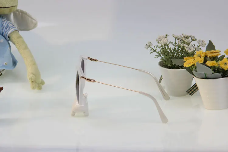 Солнцезащитные очки кошачий глаз брендовые солнцезащитные в полуоправе с