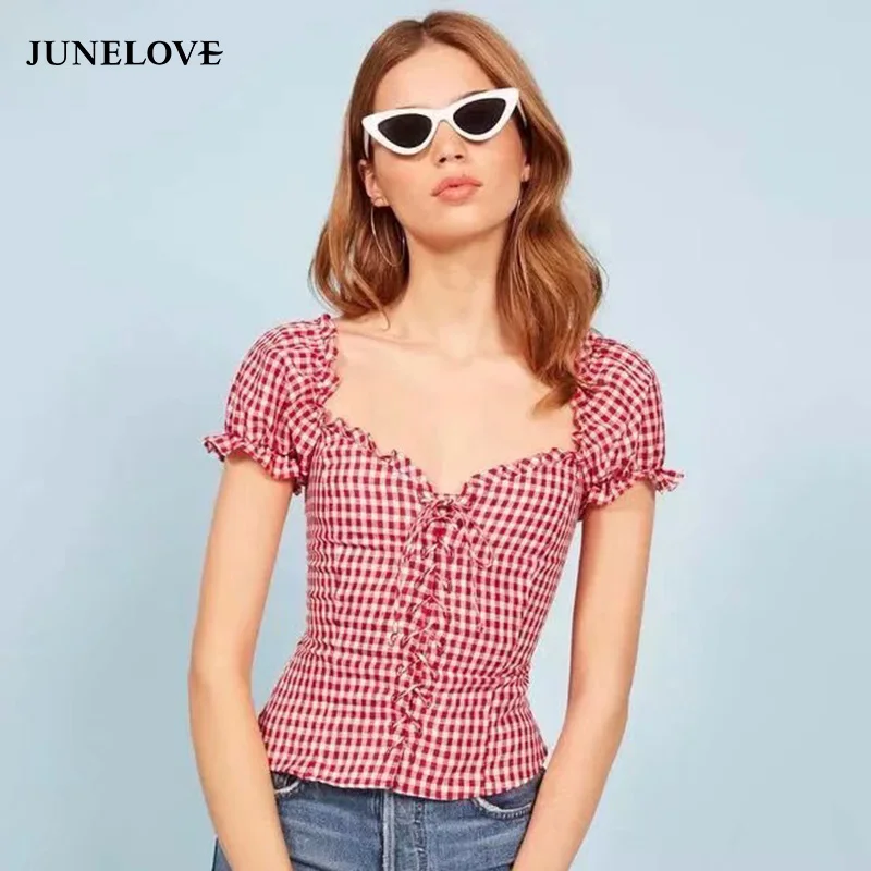 Женская блузка из хлопка и льна JuneLove короткая в клетку с квадратным вырезом