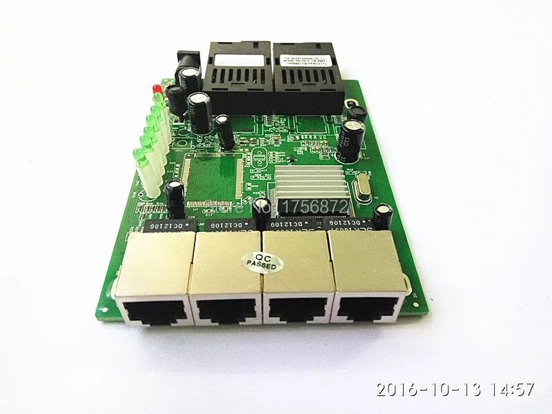 Медиаконвертер 10/100 м 4 RJ45 + 2 волокна 2(1*9) порта с одним режимом и волокном 20 км|media