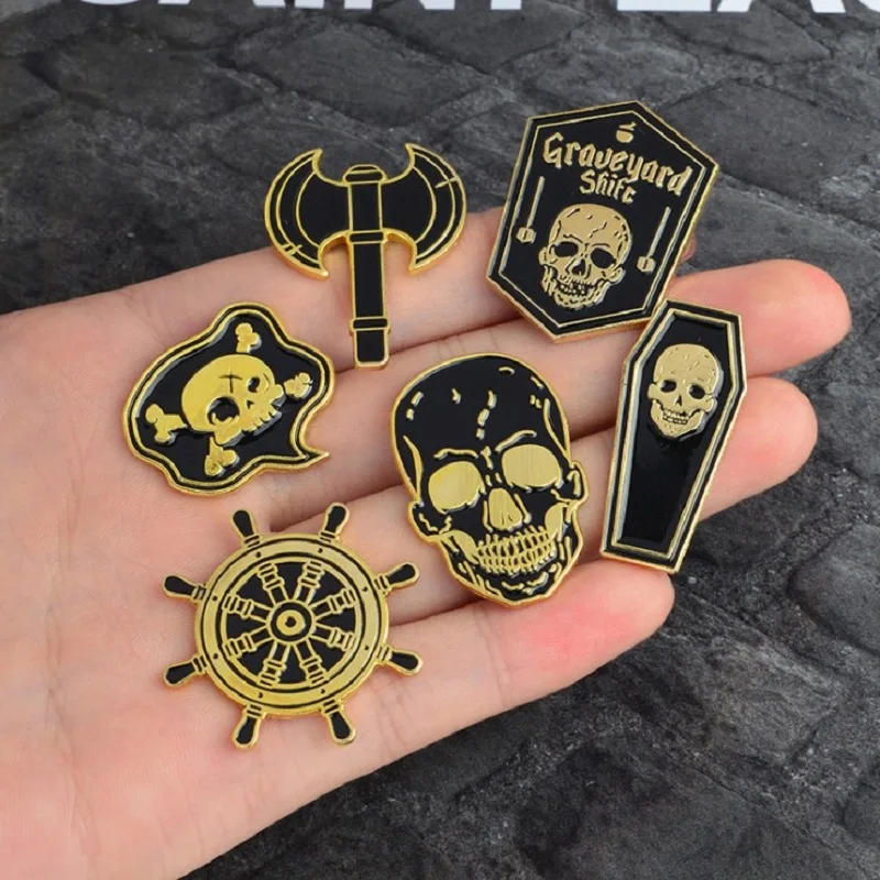 Модная эмалированная металлическая брошь в форме скелета гроба руля с топором