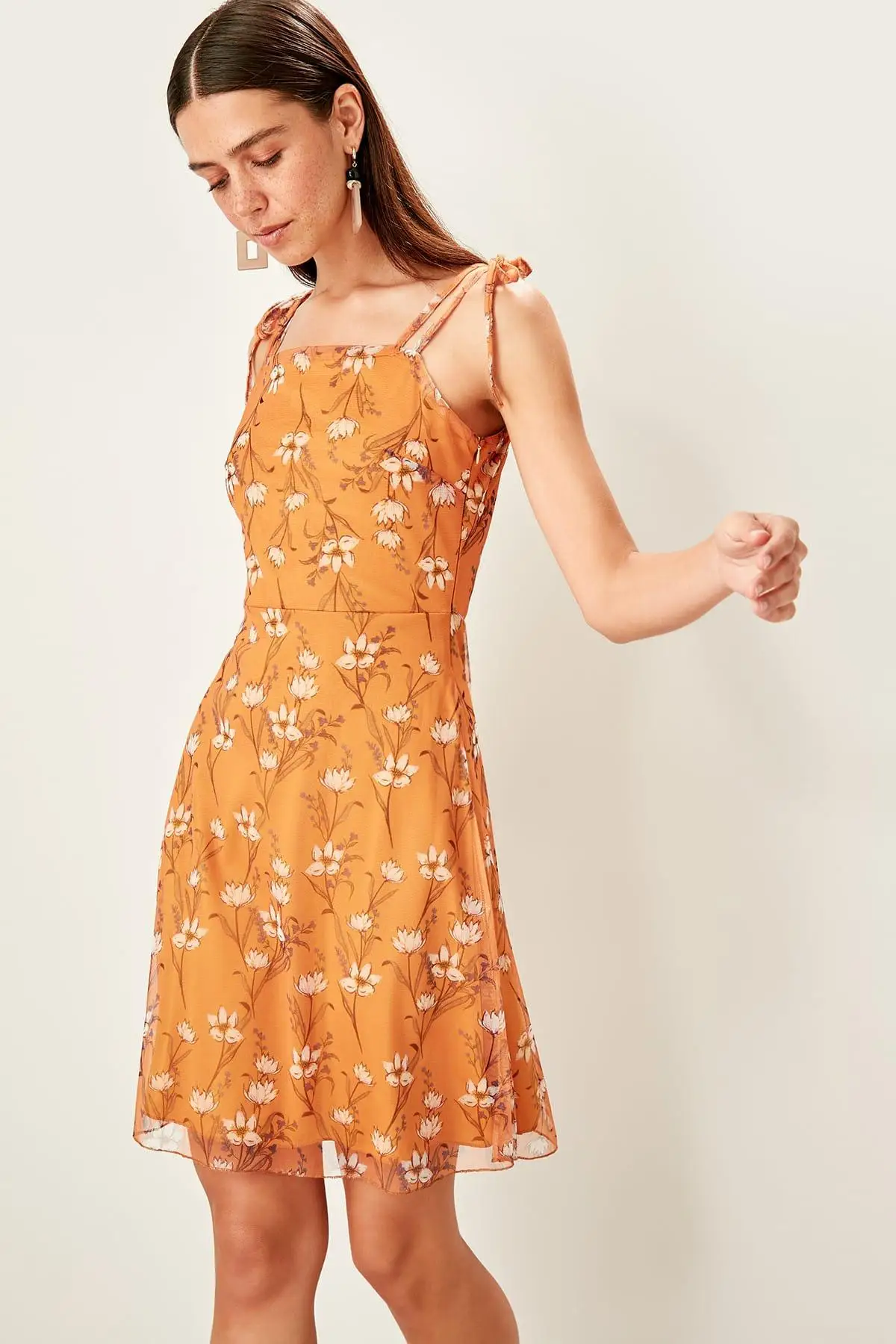 Trendyol трикотажное платье с рисунком верблюжьего цветка TWOSS19OS0110|Женские платья| |