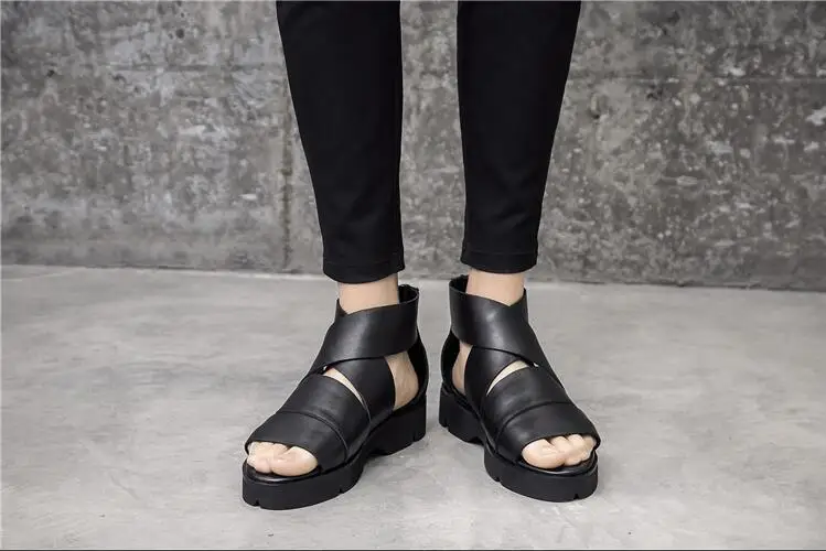 Летние мужские сандалии на плоской подошве обувь из натуральной кожи платформе с