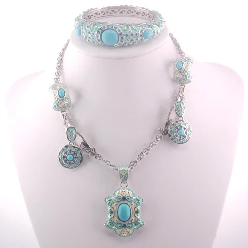 

Green Crystal Zircon 925 Sterling Silver Jewelry Set Necklace Pendant Earrings Bracelet SET405