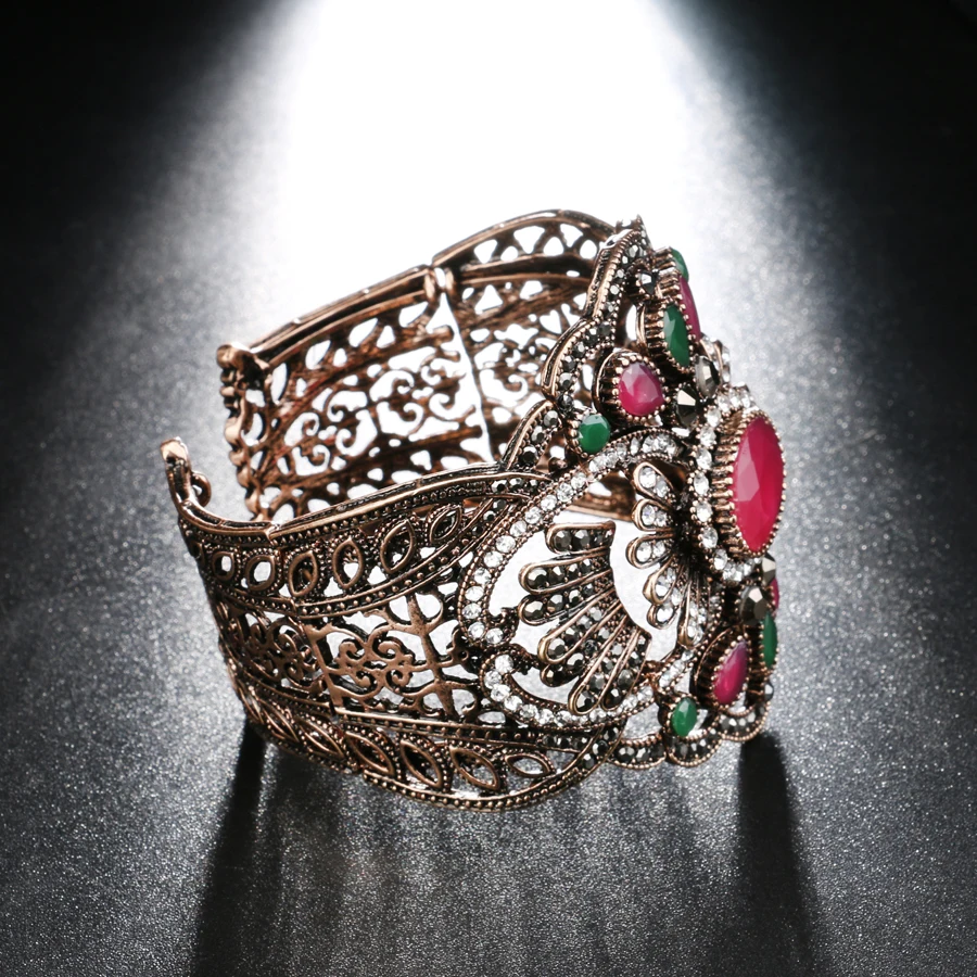 Женский браслет на запястье с шармами винтажный золотого цвета регулируемым