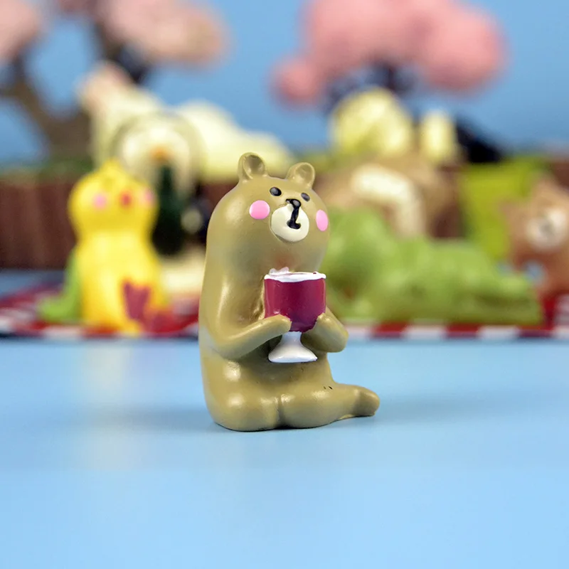 brown bear drink Японский каваи мультфильм лягушка птица белый медведь панда прогулки в парке упражнения миниатюрная фигура дерево лужайка пень мебель игрушка - Цвет: brown bear drink