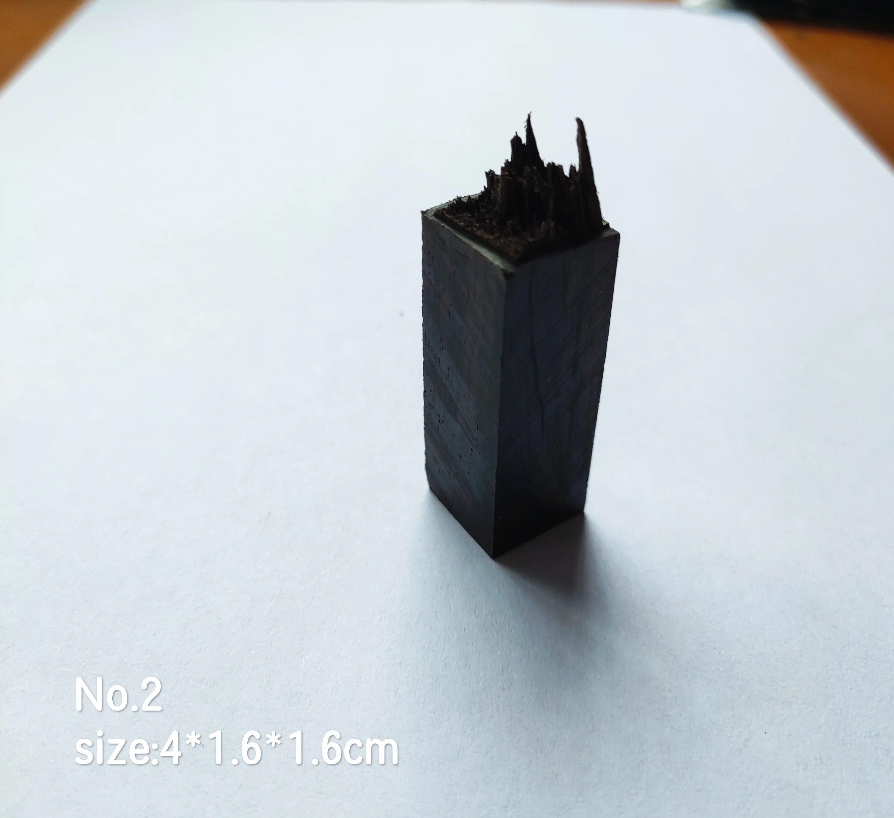 New Dried Flower Resin Craft Blood Sandalwood Ebony Broken Seal Micro Landscape for Jewelry Decoration - Цвет: B2