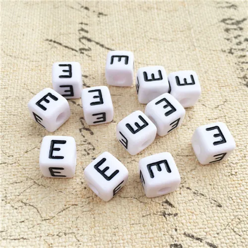 Прямая с фабрики, 550 шт./лот, смешанный A-Z, 10*10 мм, белый с черной печатью, пластик, акрил, квадратный алфавитный кубик, буквы, бусины - Цвет: E
