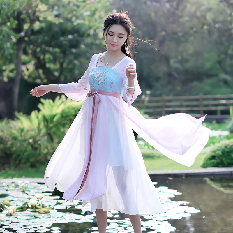 2017 Новинка в винтажном стиле Сезон лето женское платье с расклешенными рукавами