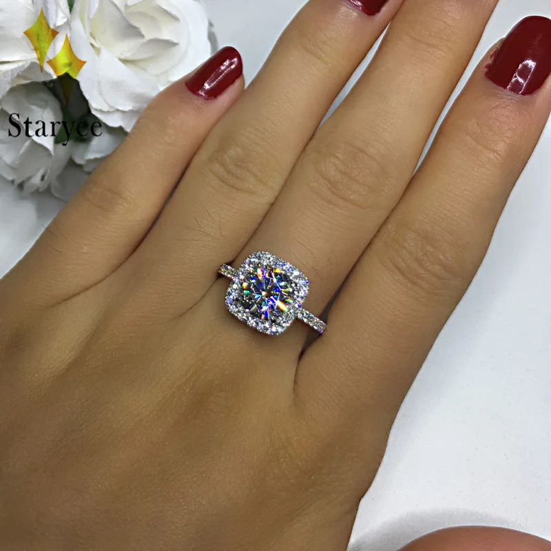 Кольцо с синтетическим бриллиантом и муассанитом 18 к | Украшения аксессуары