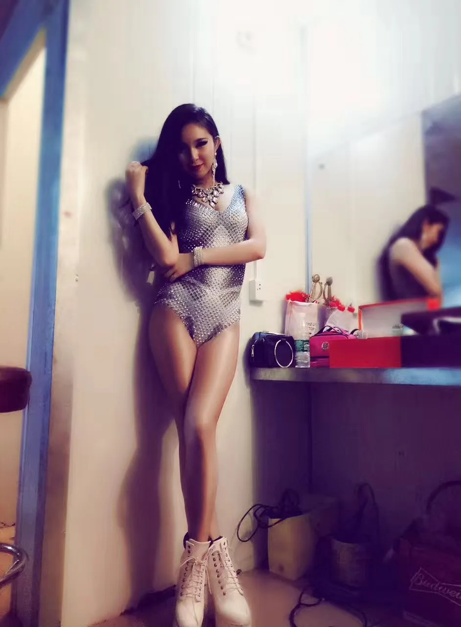 Новинка 2021 женское блестящее сексуальное боди Стразы костюм для ночного клуба