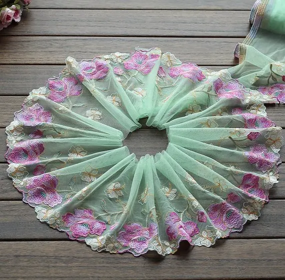 Кружевная отделка фиолетовые цветы Цветочная вышивка зеленое Тюлевое кружево