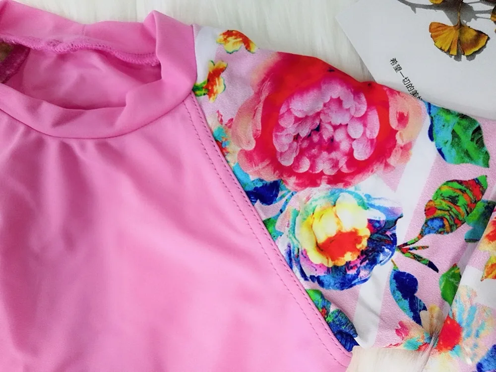 Детский купальный костюм с длинными рукавами для девочек 2 предмета красный