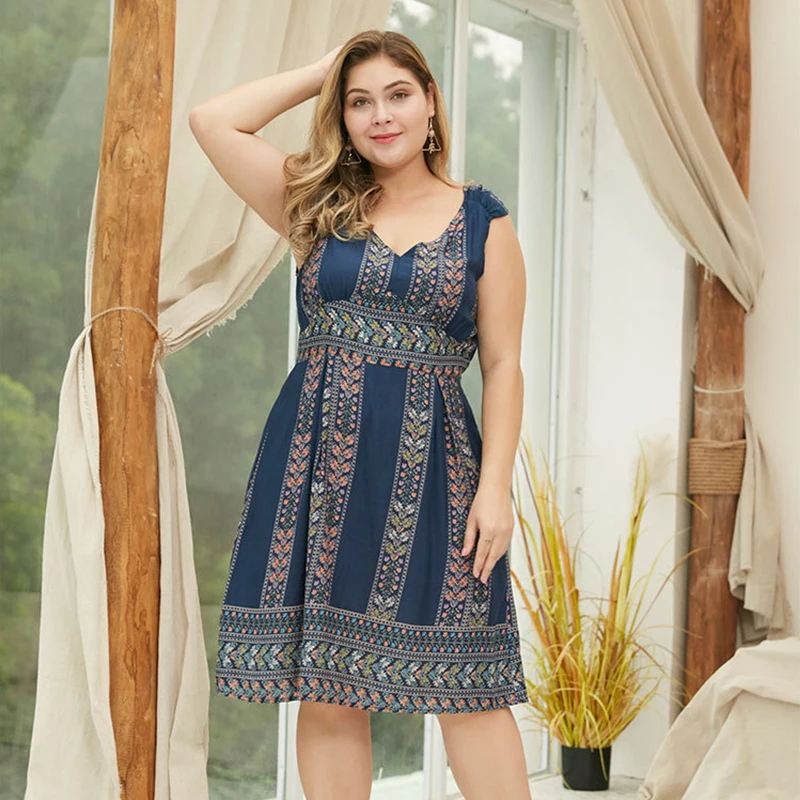 Платье женское летнее ТРАПЕЦИЕВИДНОЕ без рукавов с цветочным принтом и глубоким