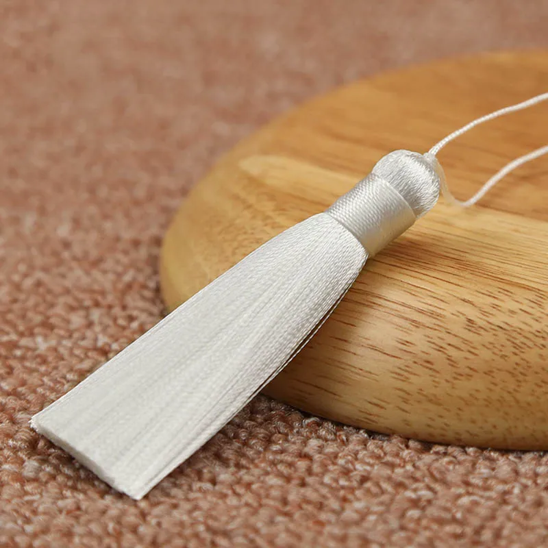 White 10 шт. кисточки кулон аксессуары для DIY серьги ювелирных изделий 8 см шелковые Сатиновые кисточки ручной работы фурнитура поставщик - Цвет: White