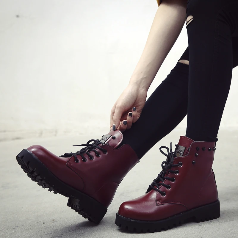 Горячая! женщины Зашнуровать Ботинки Мартин Дамы Бренд Плоские Туфли Зима теплая