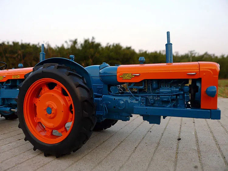 Fortson Fordson трактор сплава Стад фермы модель автомобиля коллекция подарок UH Франция дешево