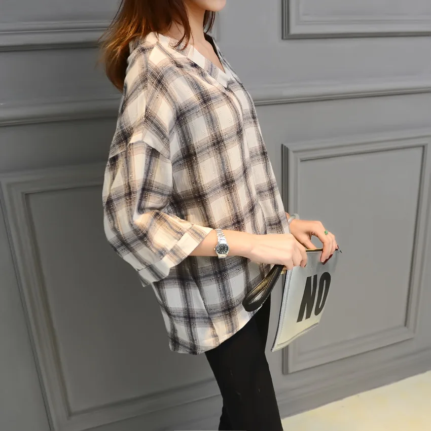 

New Plaid light Shirt Women Sleeve Collar Size Plaid Loose Shirts Women Tops V-Neck Fashion 2019No Stretch